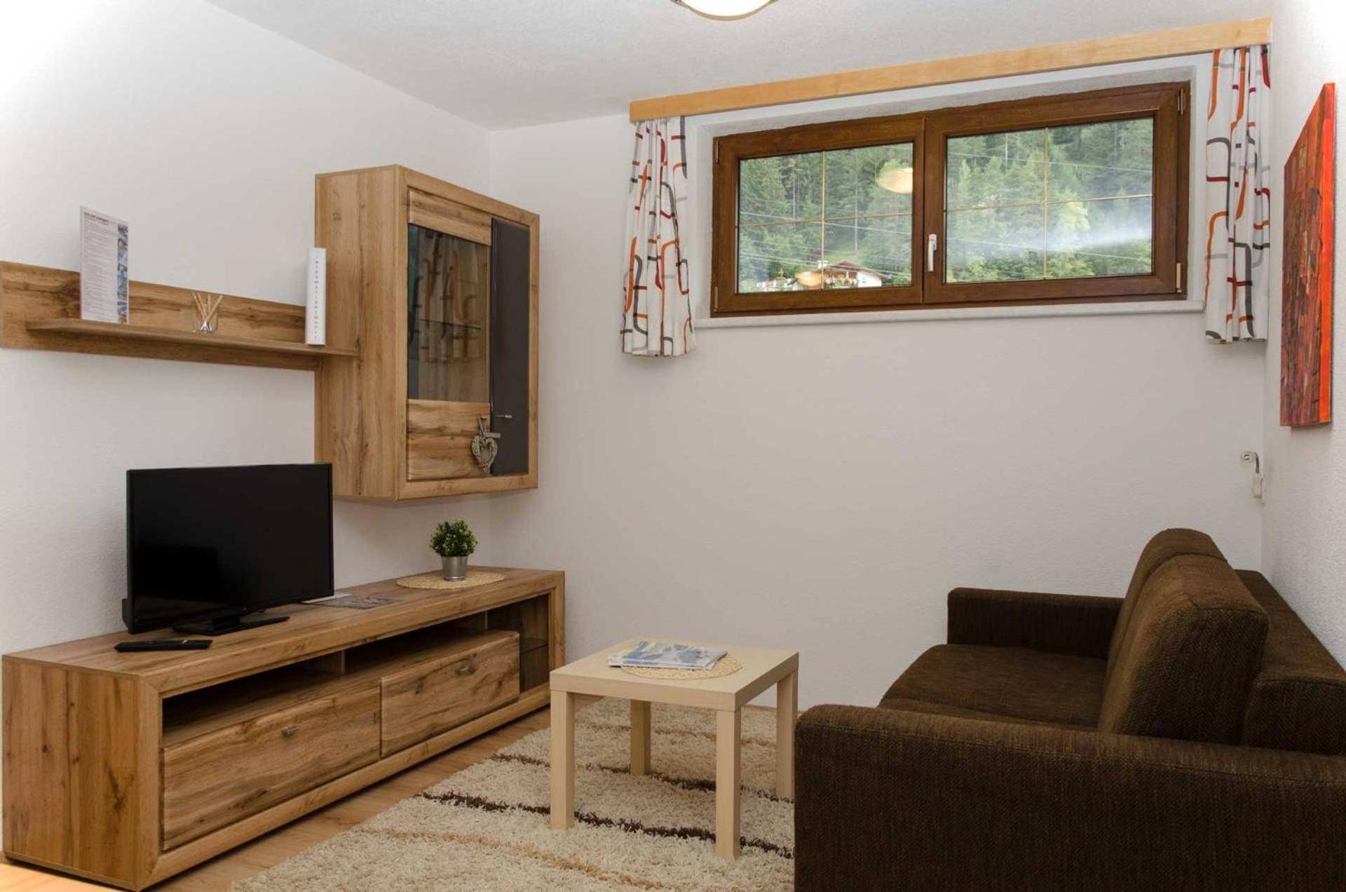 Haus Alpin Apartments Pettneu am Arlberg Ngoại thất bức ảnh