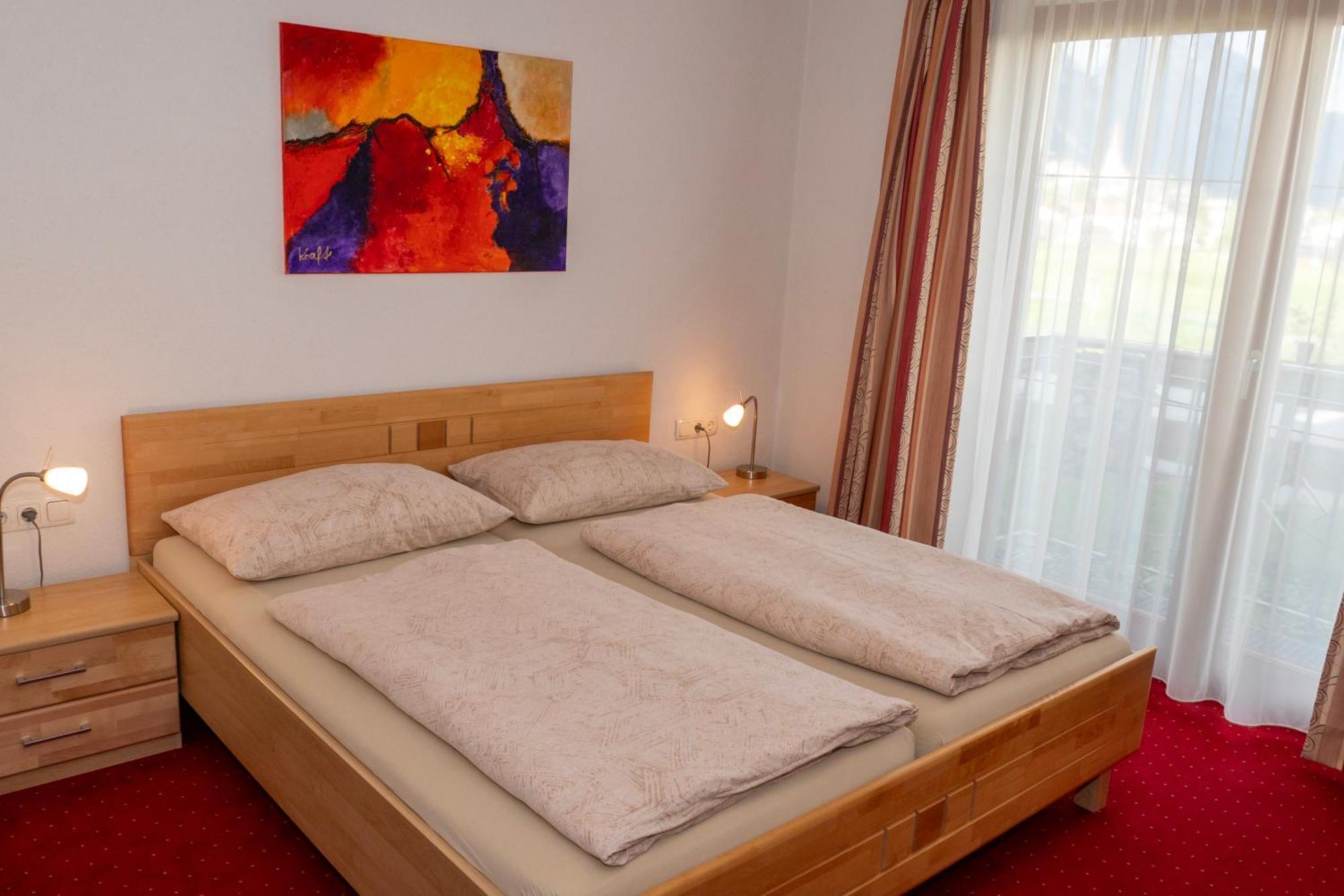Haus Alpin Apartments Pettneu am Arlberg Ngoại thất bức ảnh