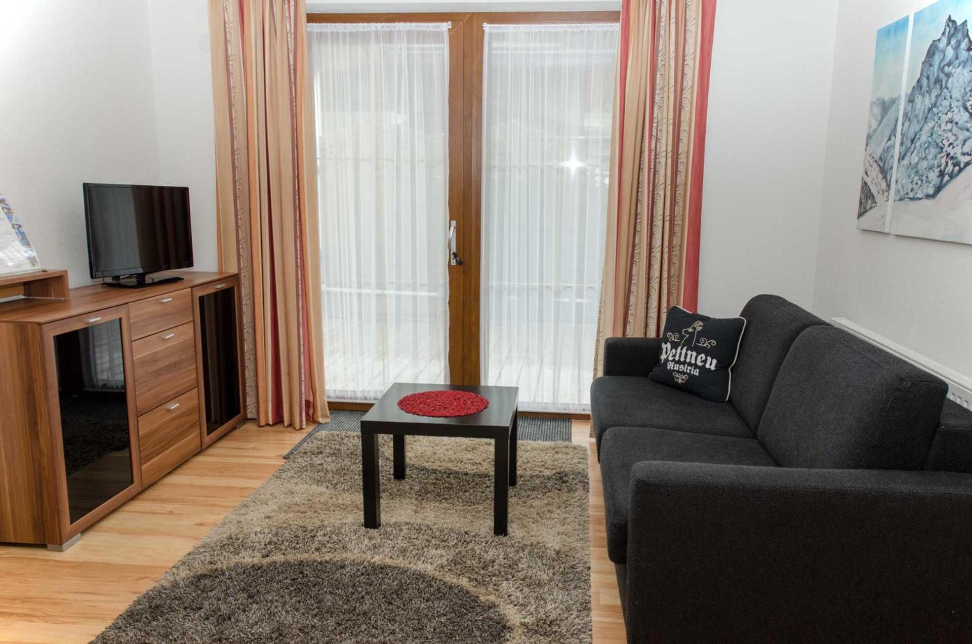 Haus Alpin Apartments Pettneu am Arlberg Ngoại thất bức ảnh