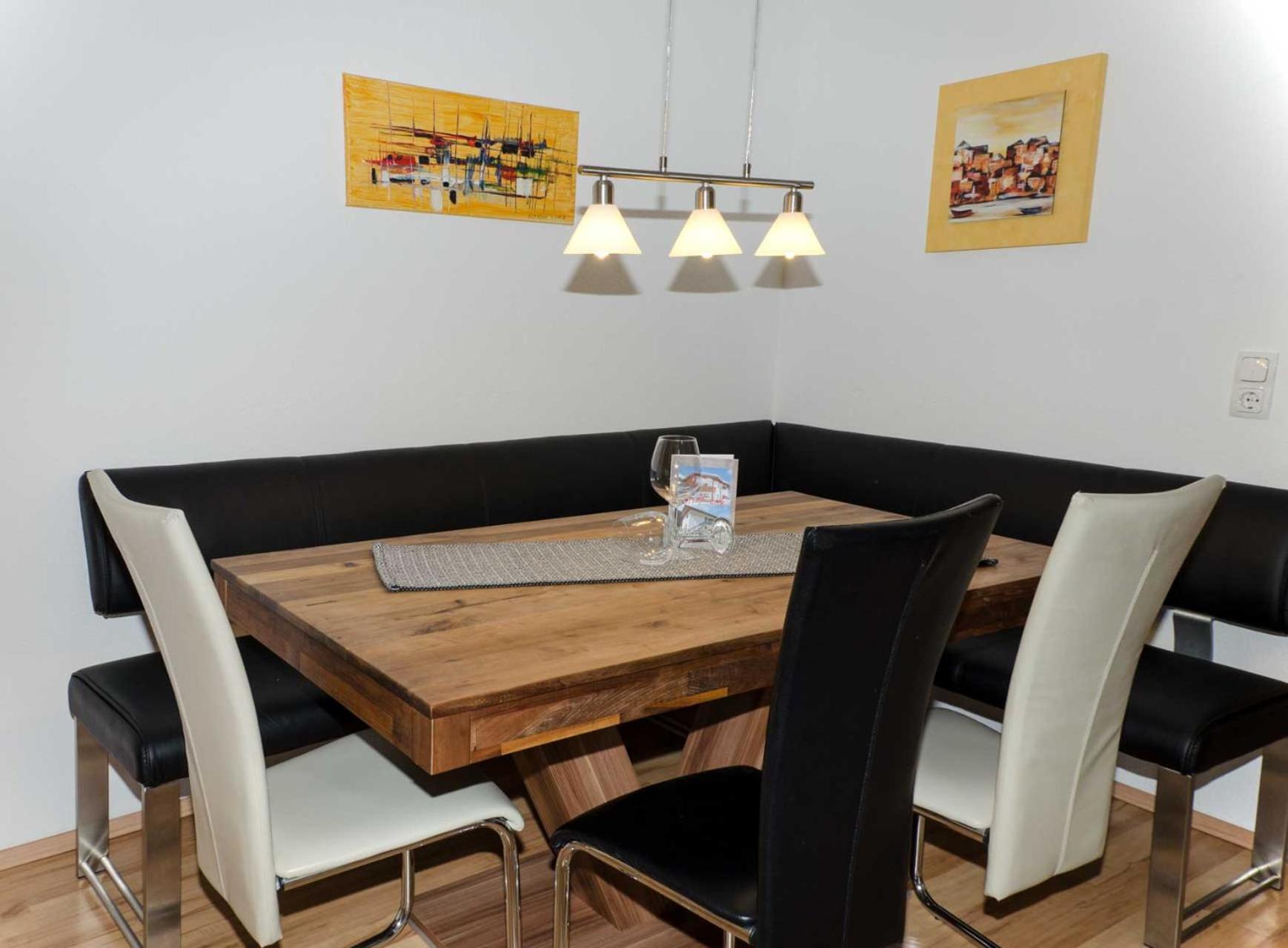 Haus Alpin Apartments Pettneu am Arlberg Ngoại thất bức ảnh