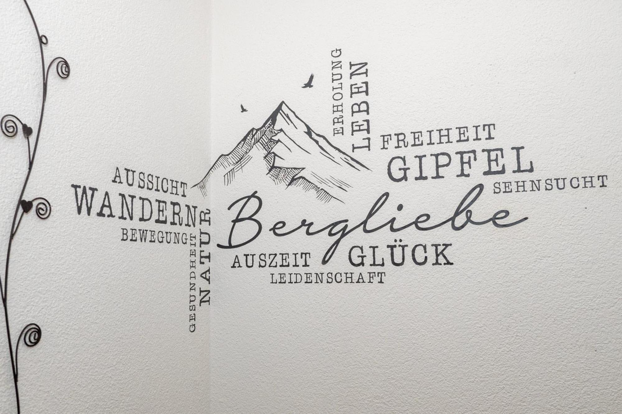 Haus Alpin Apartments Pettneu am Arlberg Ngoại thất bức ảnh