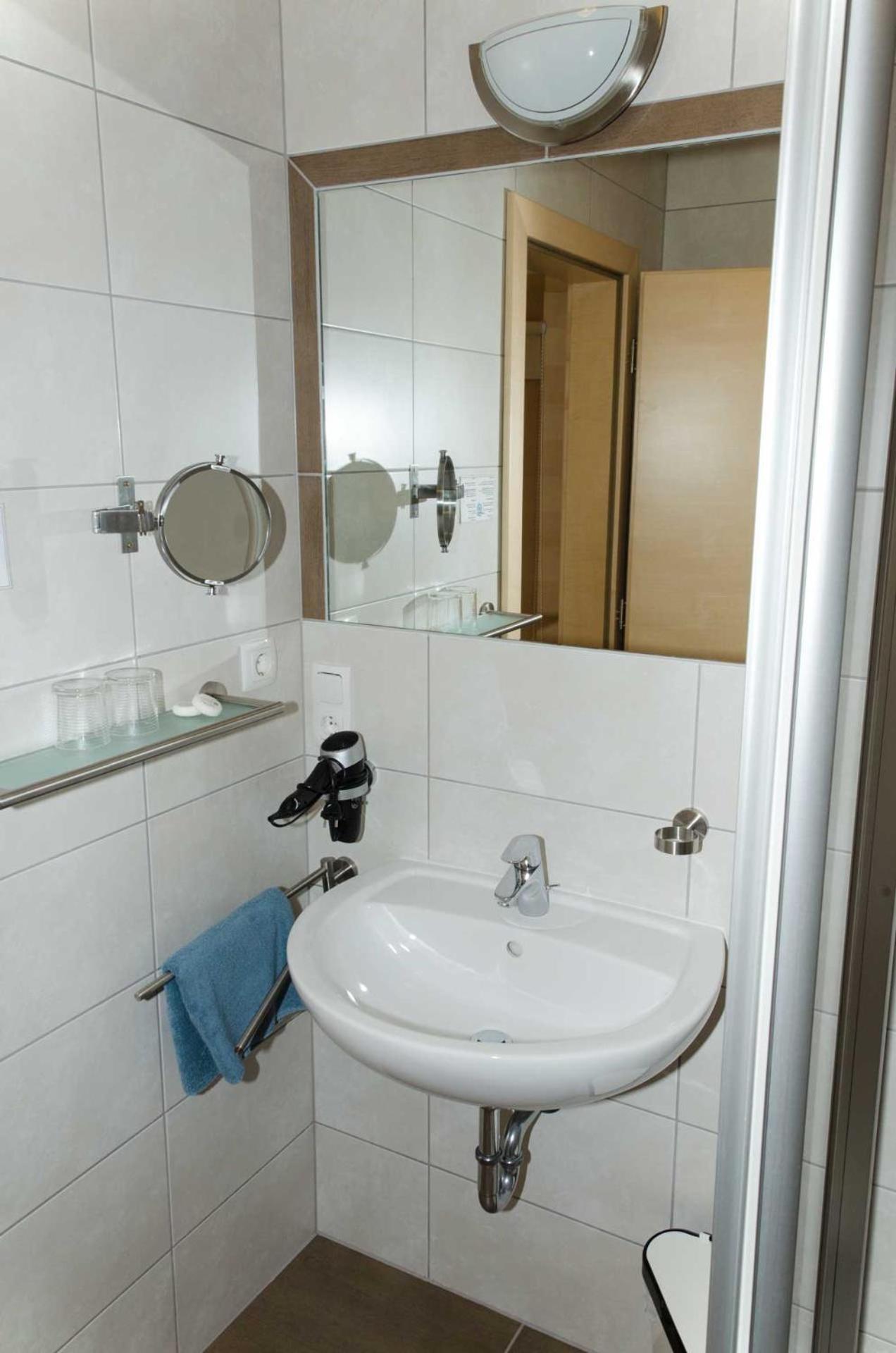 Haus Alpin Apartments Pettneu am Arlberg Ngoại thất bức ảnh