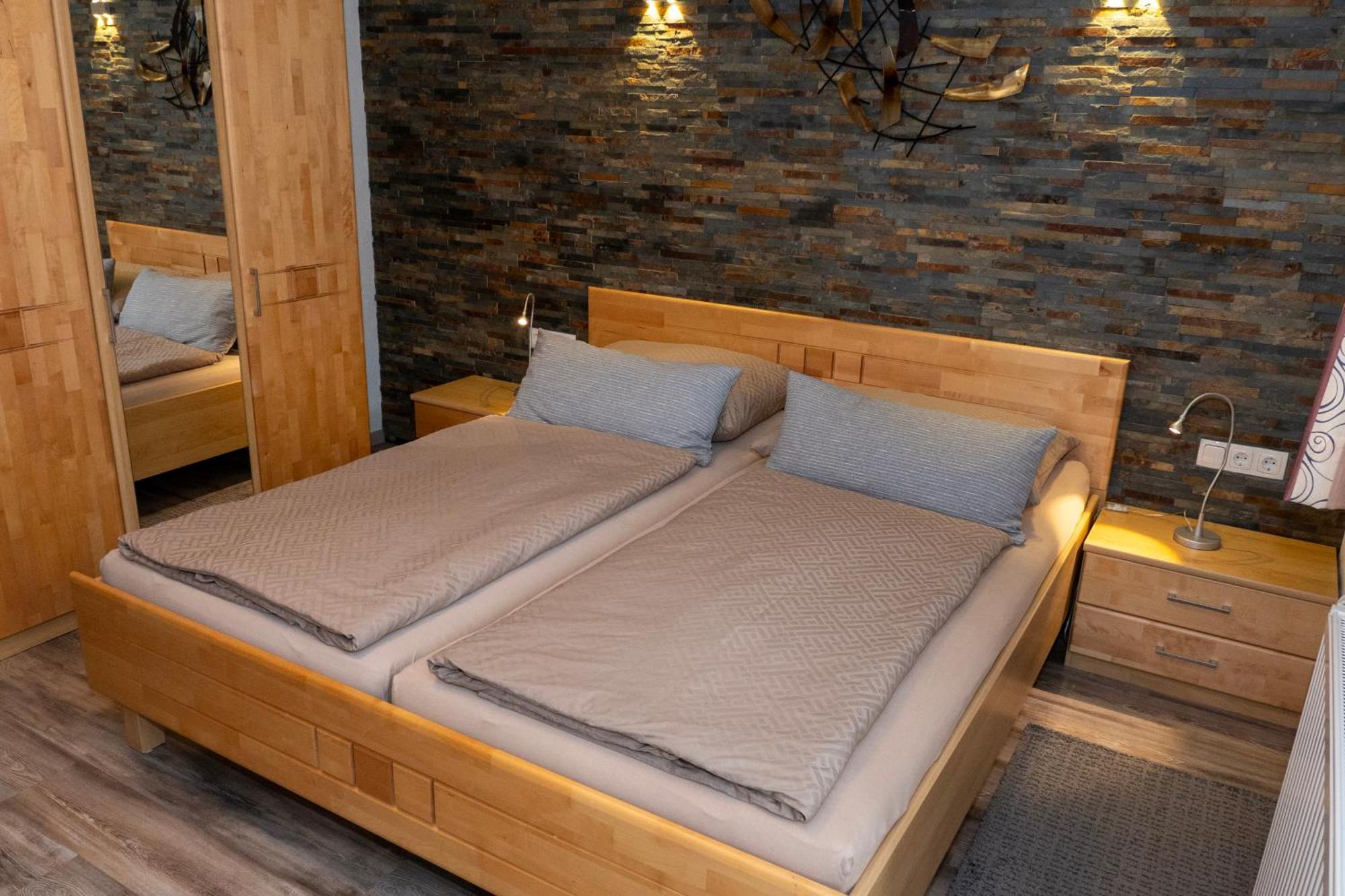 Haus Alpin Apartments Pettneu am Arlberg Ngoại thất bức ảnh
