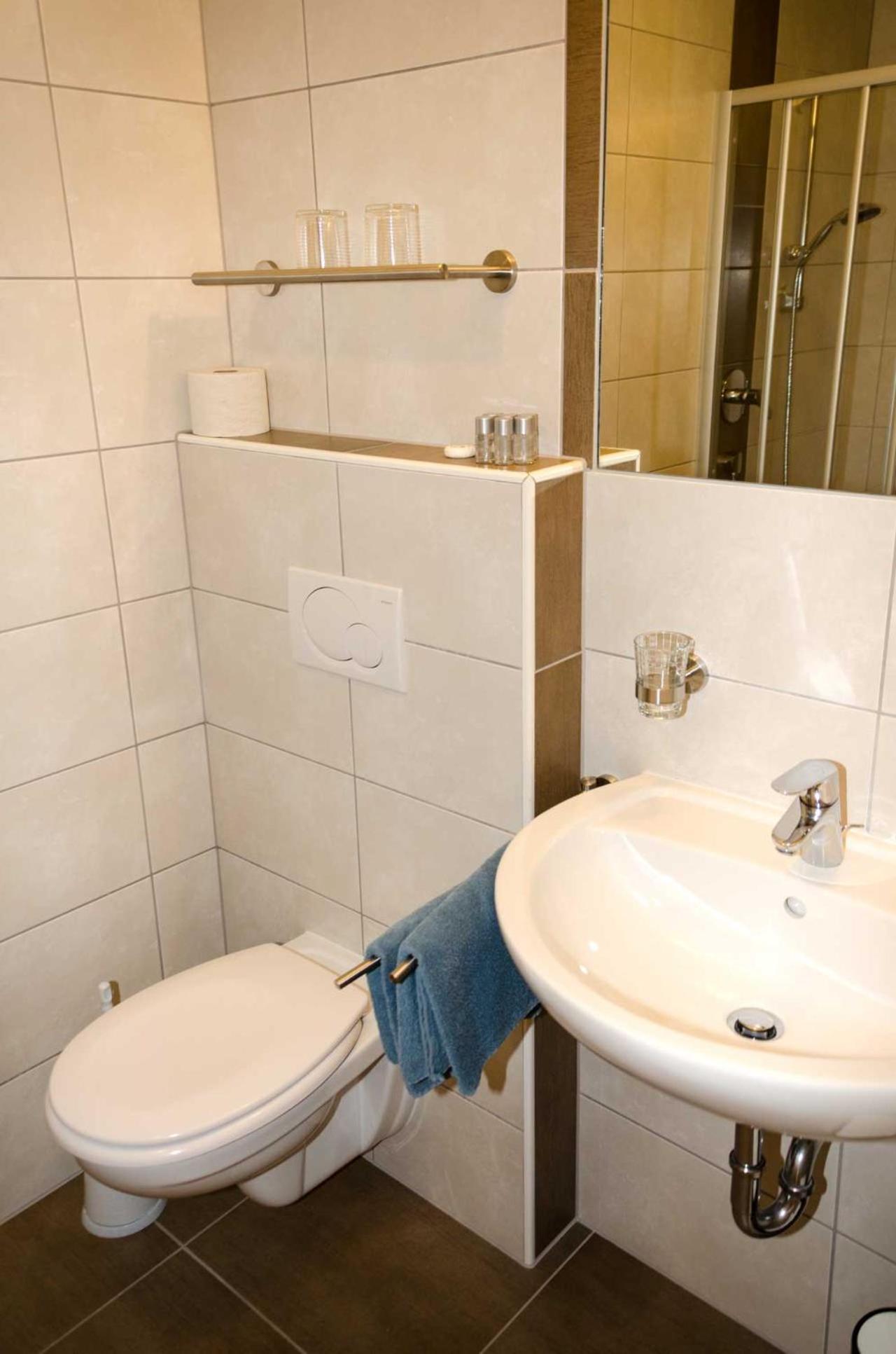 Haus Alpin Apartments Pettneu am Arlberg Ngoại thất bức ảnh