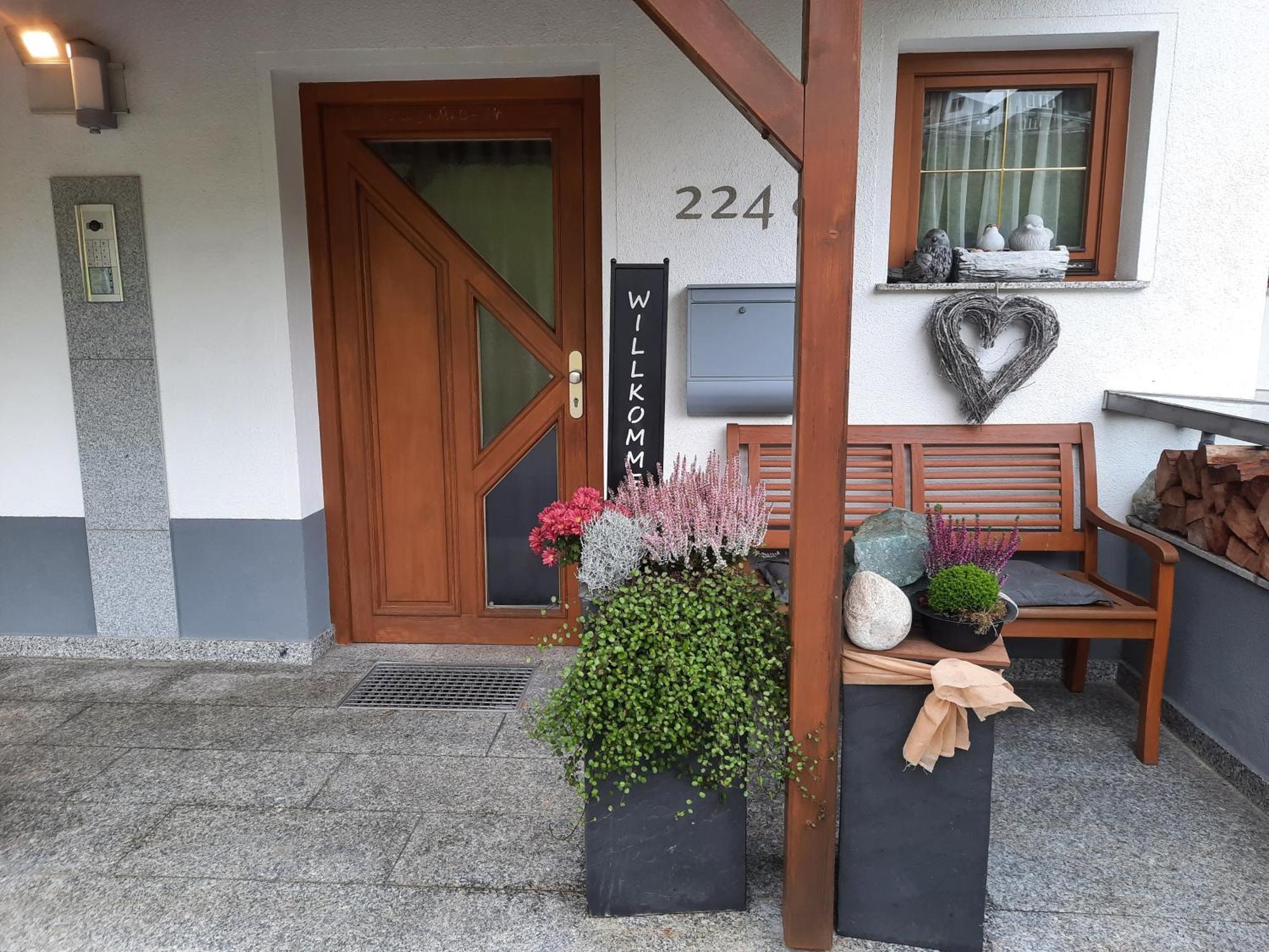 Haus Alpin Apartments Pettneu am Arlberg Ngoại thất bức ảnh